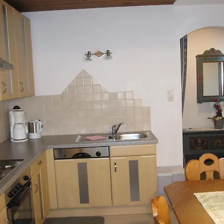 Haus Walch Йерценс